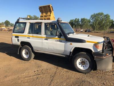 2011 Toyota Landcruiser VDJ76R Series Wagon