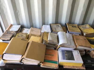 Qty asstd Operator/Machine Manuals