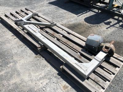 Dakeng Post Hole Attachment